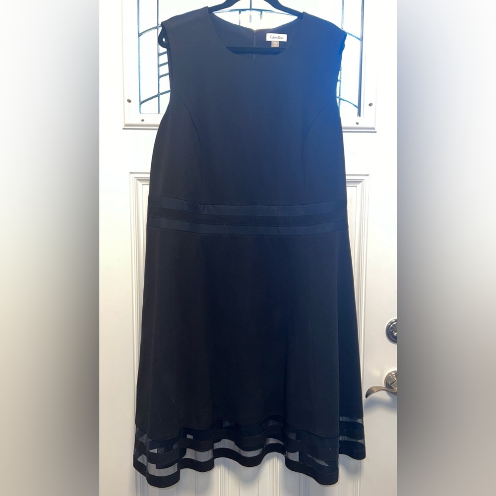 Calvin Klein sleeveless dress. Women’s size 22W. Semiformal with zippered back.